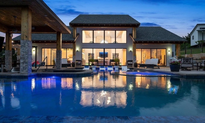Lakeway House | Little La Jolla Resort in Austin! - Nothing Like it!
