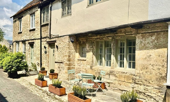 Burford Cottage | Little Priory Cottage, 10 Georges Yard, Burford