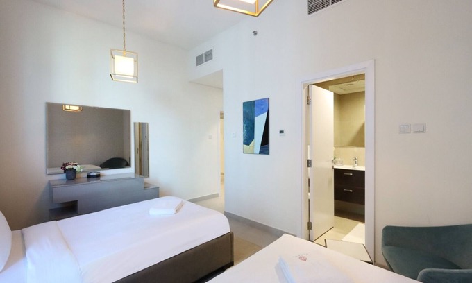 Dubai Apartment | Livbnb - 2BR city central suite in Marina Arcade