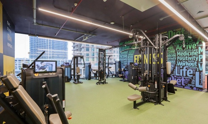 Jumeirah Lake Towers Apartment | Livbnb-Embrace Luxury and Comfort in Prime 1BR,JLT