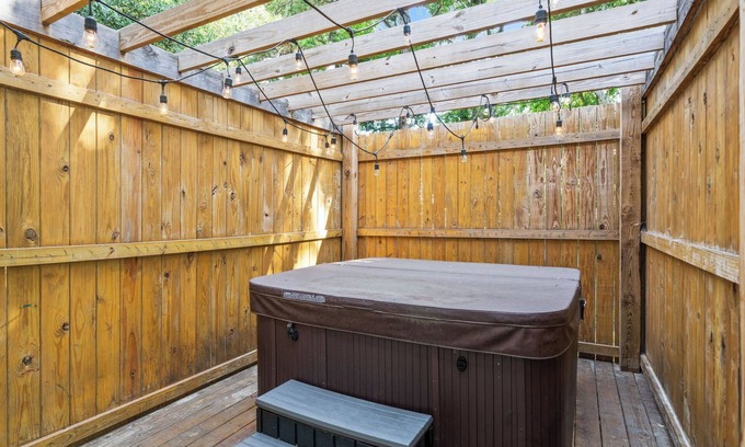 Brunswick House | Live Oak Paradise | 3 Bed, 2.5 Bath