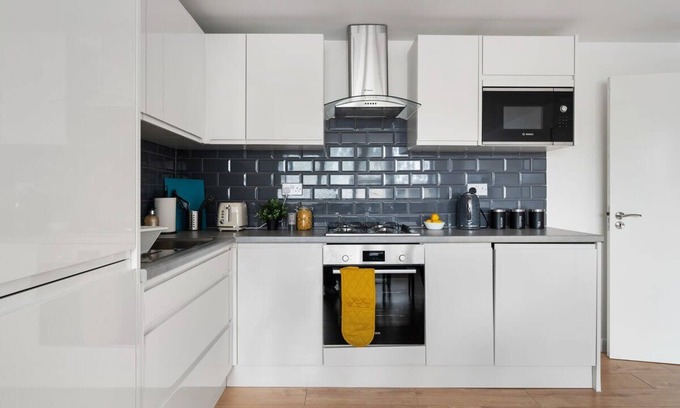 Aylesbury Apartment | Livestay Modern One Bed Apartment in Aylesbury2