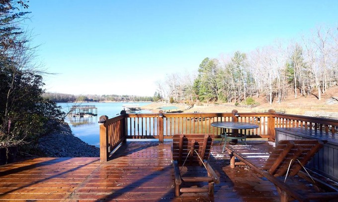 Morganton House | Living the Dream on Lake Blue Ridge