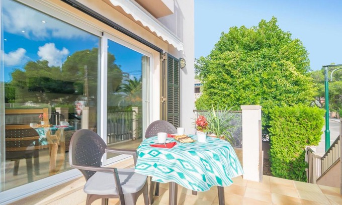 Colonia Sant Jordi Ski Chalet | Lluna Home
