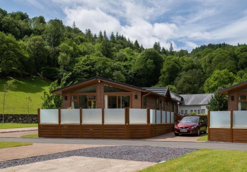Gwynedd- Snowdonia House | Llyn Ffynnon Lodge
