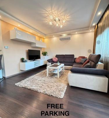 Kecskemet Apartment | Local-Lux Apartman 3 szoba, privát parkoló