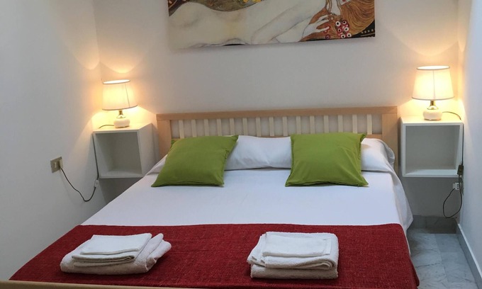 Viareggio Apartment | Located 100 meters from the sea and a stone's throw from the pine forest. Wifi.