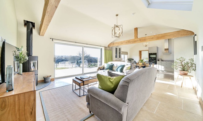 Holditch Cottage | Located within an AONB and in an ideal location sitting on the border of Dorset and Devon