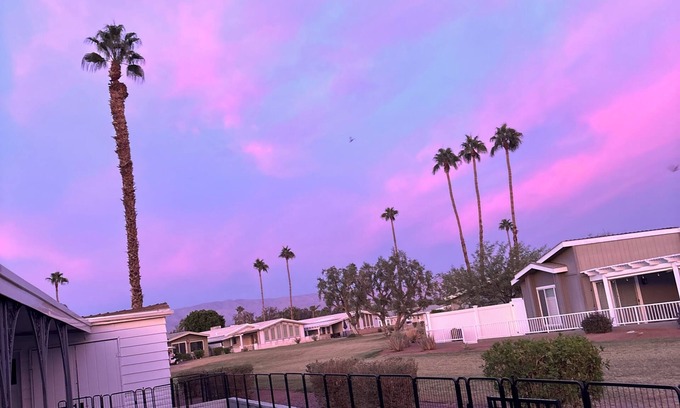 Palm Desert House | Location, location! In the center of the desert just minutes to everything!