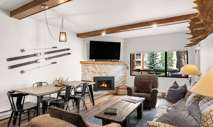 Peak 9 Condo | Location! Quiet building, walk to lifts and Main!