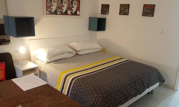 Asti Apartment | Location Turistic Studio Central Sanctuary Park.