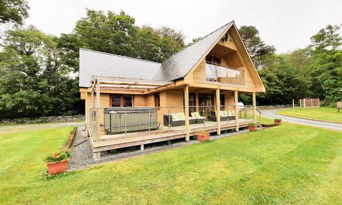 Llanbedr House | Lodge 20