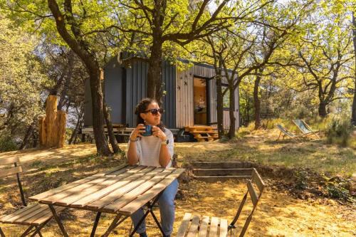 Mondragon House | Lodge Grand Confort en Nature - Salle de bain italienne - 10 min A7