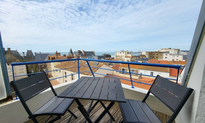 Les Sables d'Olonne Apartment | Loft apartment near beach with balcony - Les Sables-d'Olonne