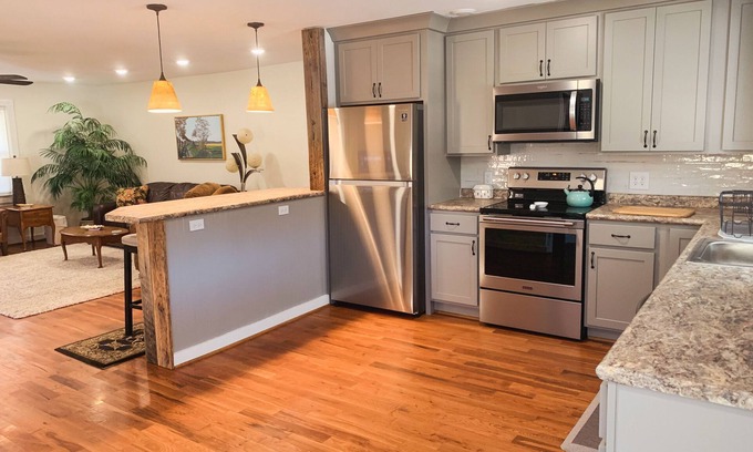 West Jefferson Cabin | Loft At Dew Drop - 2BR/1BA! Short walk to West Jefferson