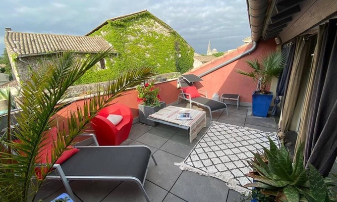 St.-Remy-de-Provence Apartment | Loft Duplex in the heart of the village
