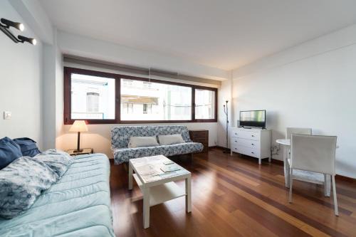 Las Palmas de Gran Canaria Apartment | Loft moderno y cómodo a un minuto de Las Canteras