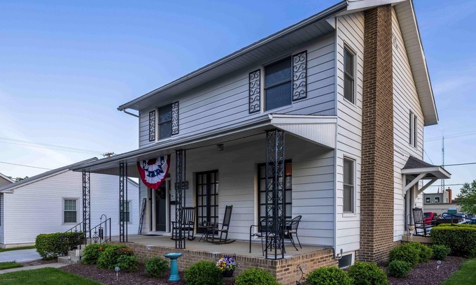 Logan House | Loft on Hunter duplex in downtown Logan