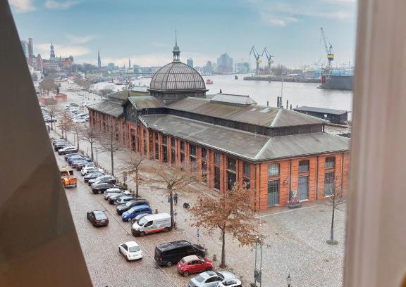 Altonaer Fischmarkt Apartment | LOFT-Panoramablick-HAFEN & ELBE!