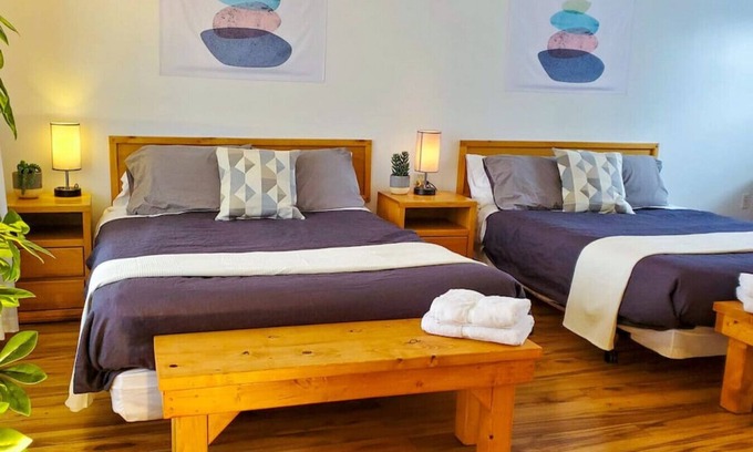 Ste Anne de Beaupre Apartment | Loft River and Mountains 18