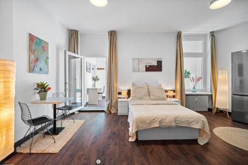 Lichterfelde Apartment | Loftly 5min zu Fuß Charite - 45m2 - Self Check-In - 300mbit