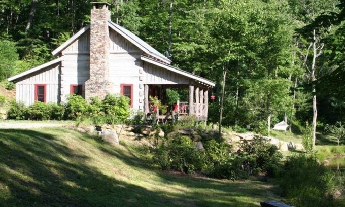 Cullowhee Cabin | Log Cabin Retreat at Silent Meadows