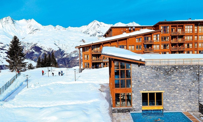 Arc-1800 Condo | Logement avec Wifi gratuit, Local à Skis, Piscine