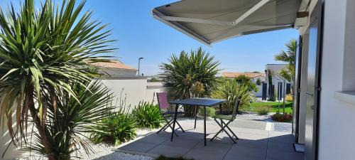 Saint-Sulpice-de-Royan Apartment | Logement neuf climatisé avec parking