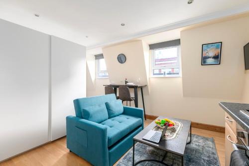 Shoreditch Apartment | London City Old Street Cute Couple Studio with Balcony Zone 1