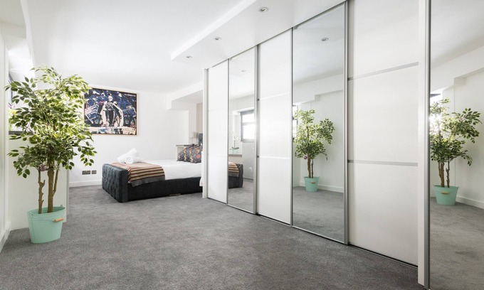 Prince's Apartment | London Warehouse 3 bedroom Apartment