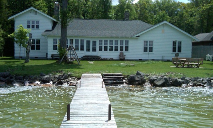 Alpena House | Long Lake House on the Sandies