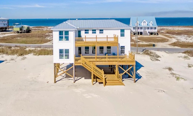 Dauphin Island House | Longboard