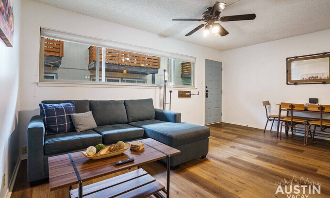 West Campus Apartment | Longview St #104 xxx