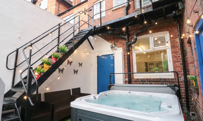 South Cliff Cottage | Lonsdale Villa