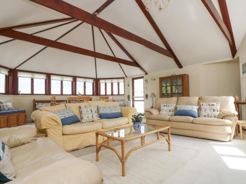 Mylor Churchtown House | Lookout