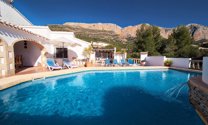 Ermita Villa | Los Arcos - A great family villa close to Javea