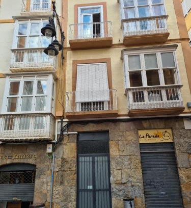Diputacion de Cartagena Casco Apartment | LOS BALCONES DE LA CALLE CAÑON