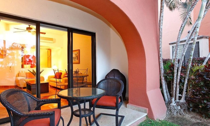 San Jose del Cabo Condo | Los Cabos, peaceful condo ground level