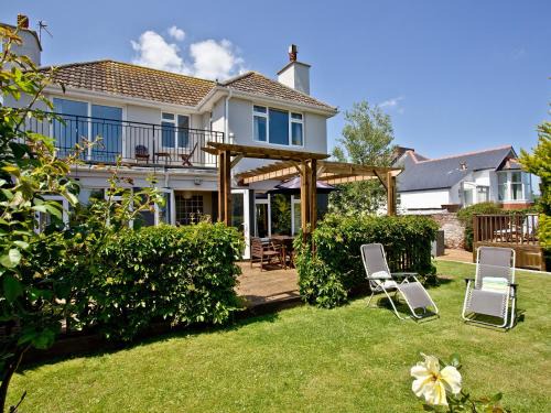 Paignton House | Lotts View