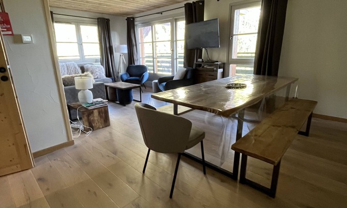 Arc-1950 Apartment | Loue Appartement Pour 8 Personnes Entièrement Rénové Avec vue sur le Mont Blanc