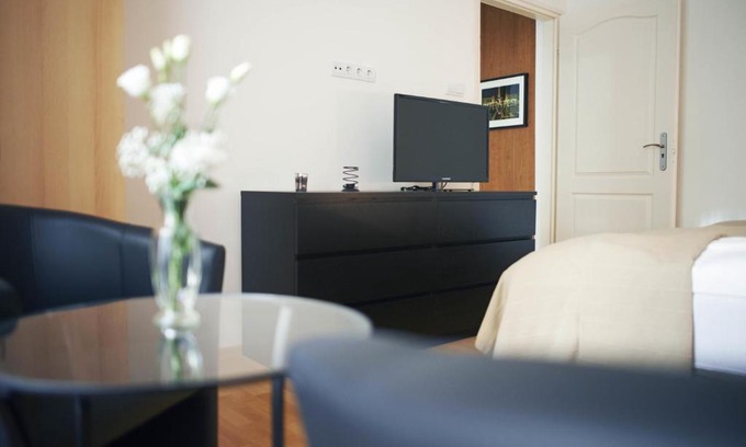 Palace District Apartment | Louisa Apartment