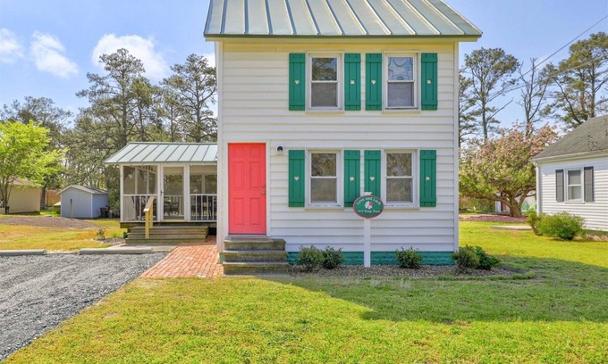 Chincoteague House | Love and Luck on Chincoteague Island!