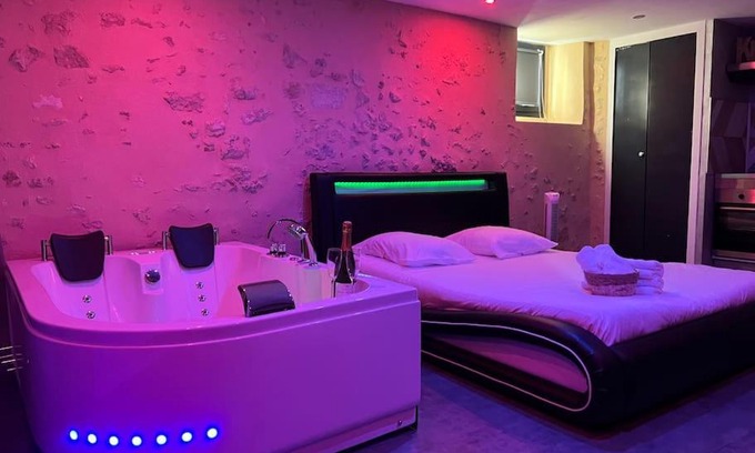 Blois Apartment | Love Queen *SPA & DÉTENTE*