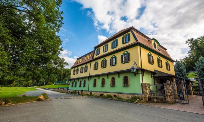 Buchlovice Hotel | Lovecký zámeček