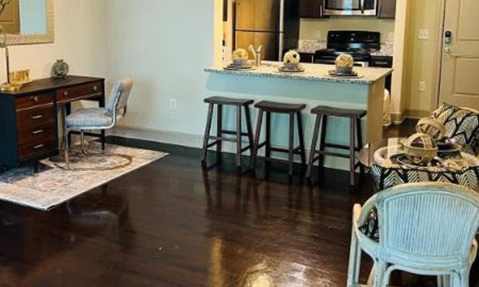 Roswell Apartment | Lovely 2-bedroom located in a great area!