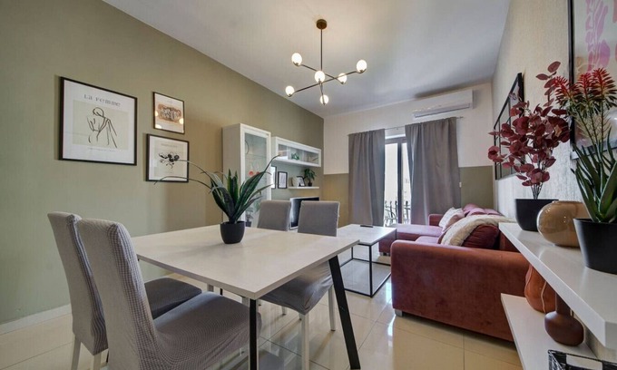 St. Julian's Apartment | Lovely 2BR Apt with outdoor space, St'Julians