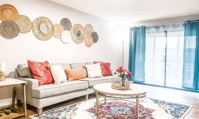 Tallahassee House | Lovely 3 bd/2.5 ba Renovated, Refined Townhouse