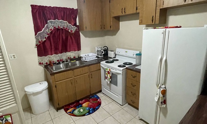 Belair Estates Apartment | Lovely 3-Bedroom in Family Friendly Neighbourhood