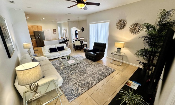 Highlands Reserve House | Lovely 5 Bed Pool Home with Game Room-618NHD