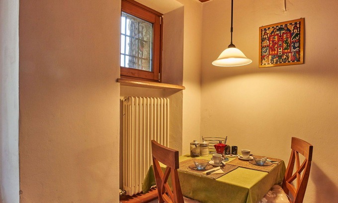 Caprino Veronese House | Lovely apartment in villa for 2 people with WIFI, TV, terrace and parking
